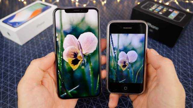 iPhoneXとiPhone3Gのスクリーン比較