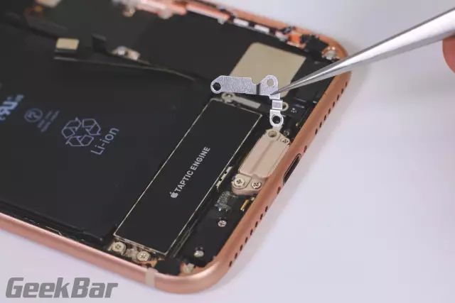 iPhone8Plus分解｜iPhone8 Plus 分解レビュー | AmemobaのiPhoneや