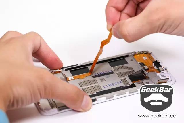 指紋配線を切り離す