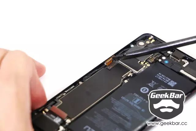 ストッパーを取り外す