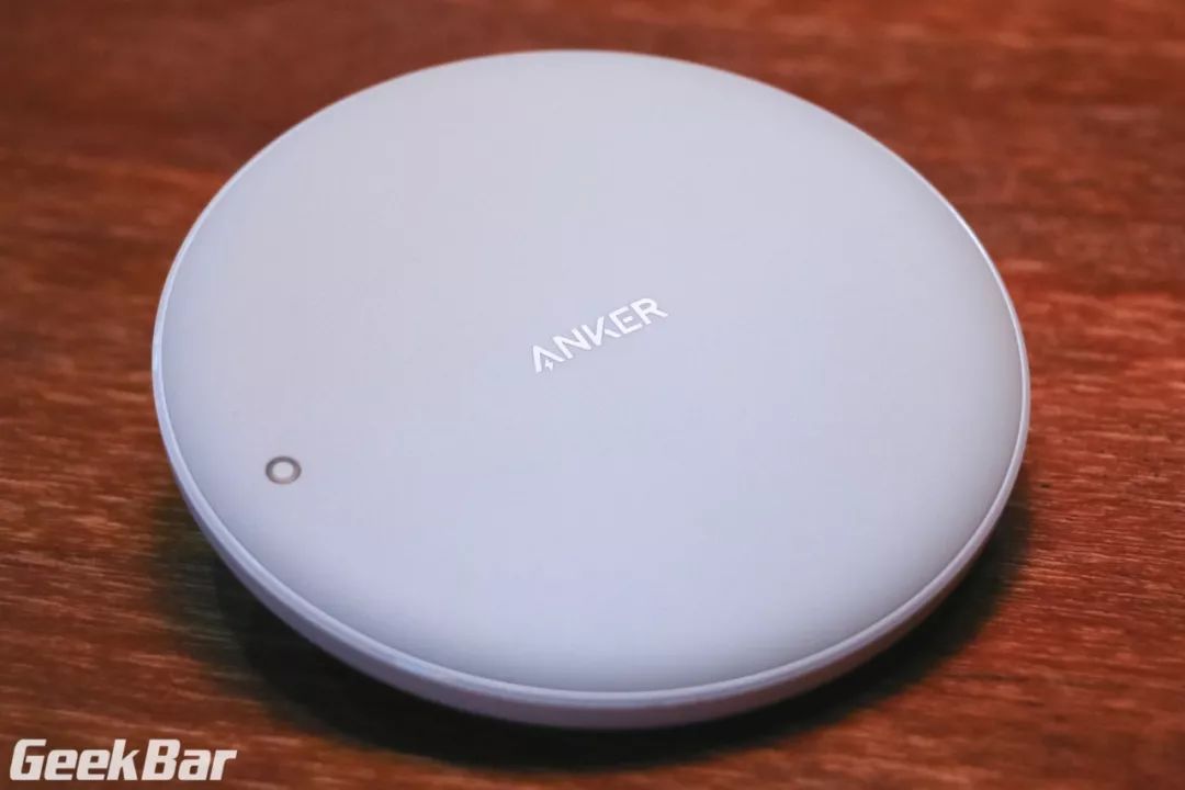 ワイヤレス充電器