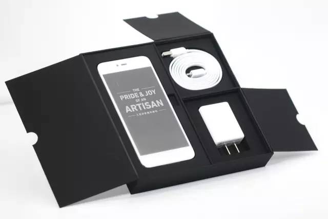 SmartisanM1の外箱