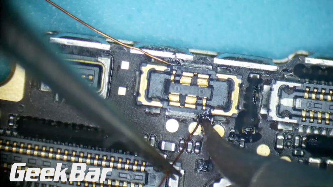 iPhone8の基盤の故障箇所