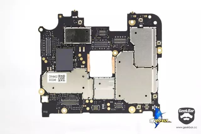 マザーボード正面