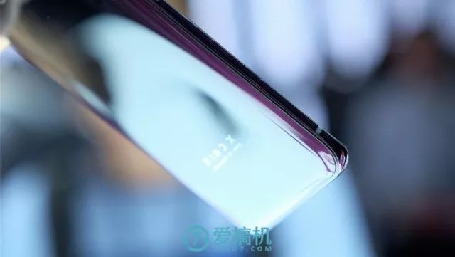 FindX　背面カバー