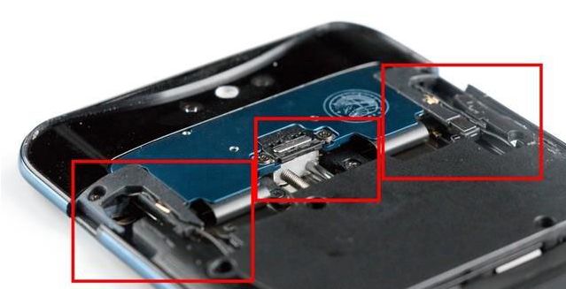 左右のガイドレール