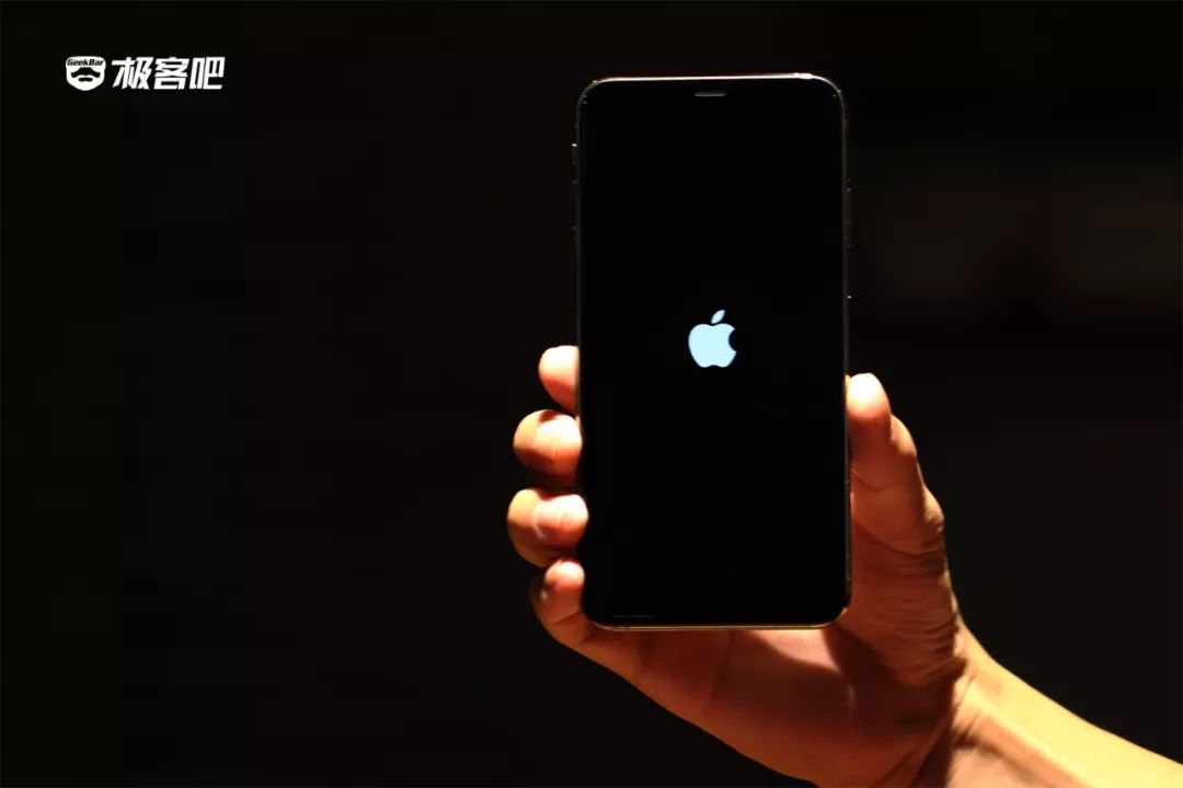 6.5インチのディスプレイ