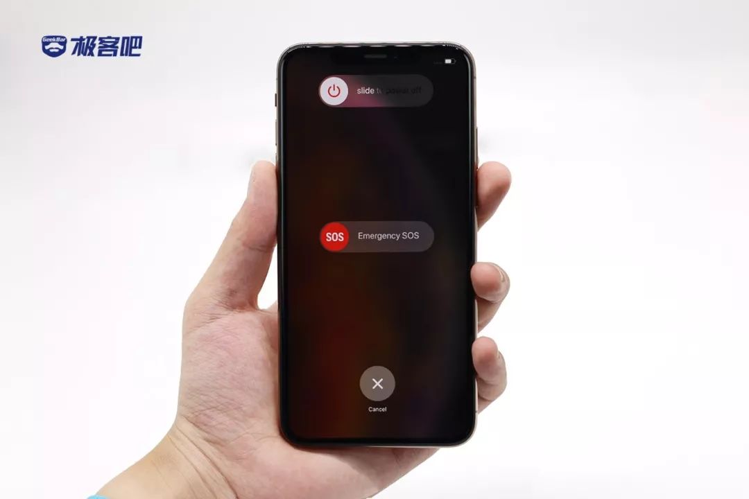 電源オフ | iPhone XS Max分解