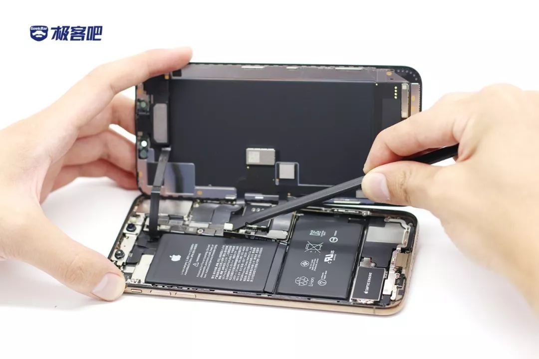 ディスプレイモジュール | iPhone XS Max分解