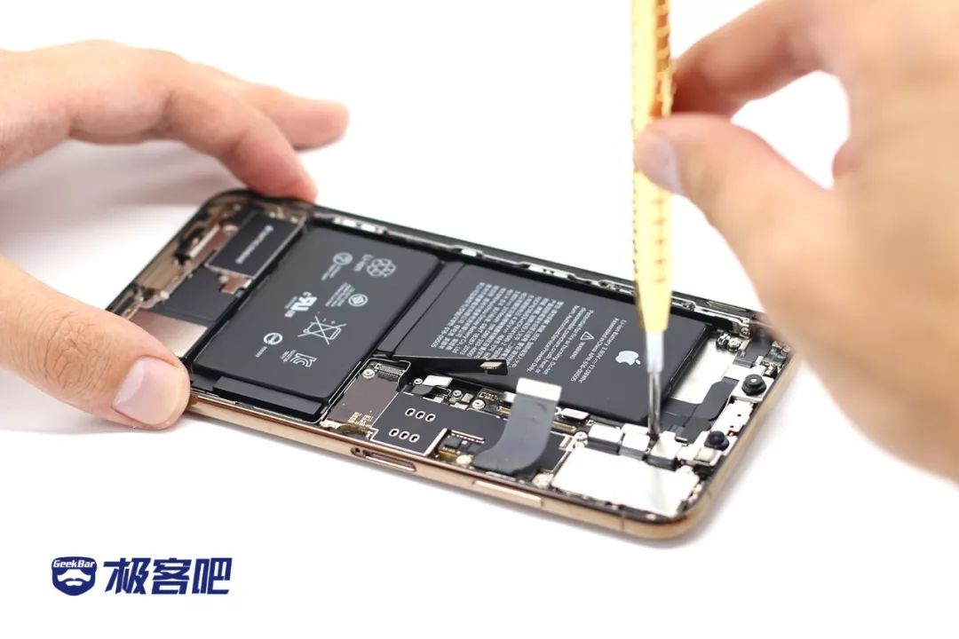 メインボード | iPhone XS Max分解