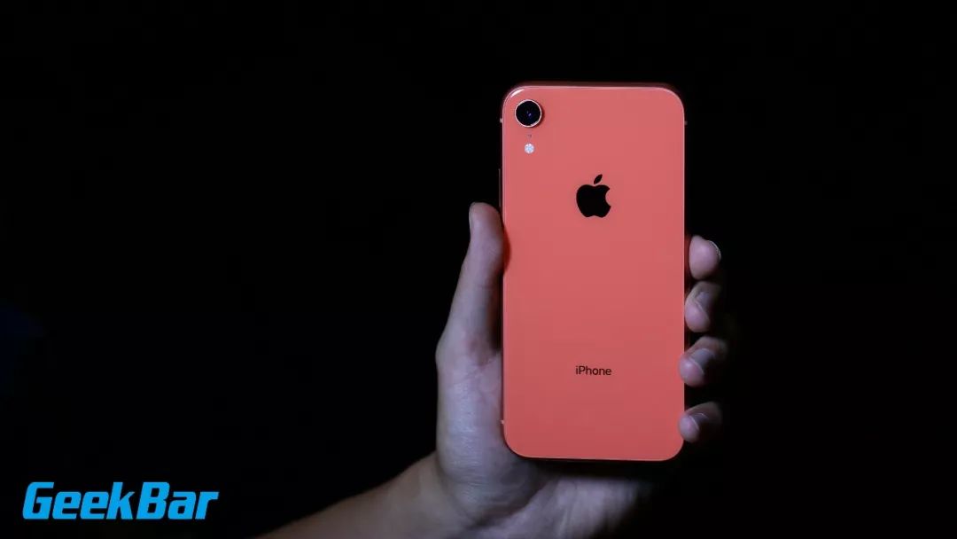 iPhone XR 分解報告レビュー】｜LCDディスプレイがすばらしい