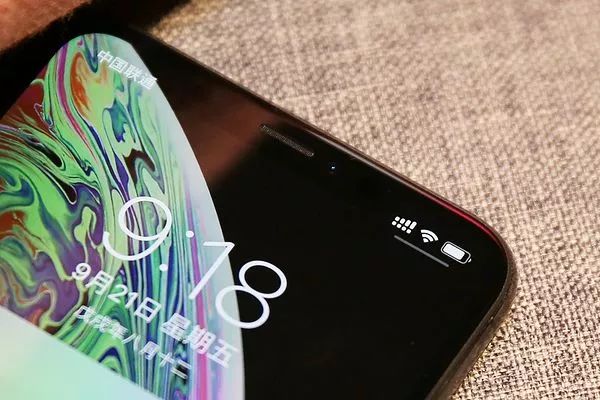 iPhoneXS　MaxのデュアルSIMカードの電波