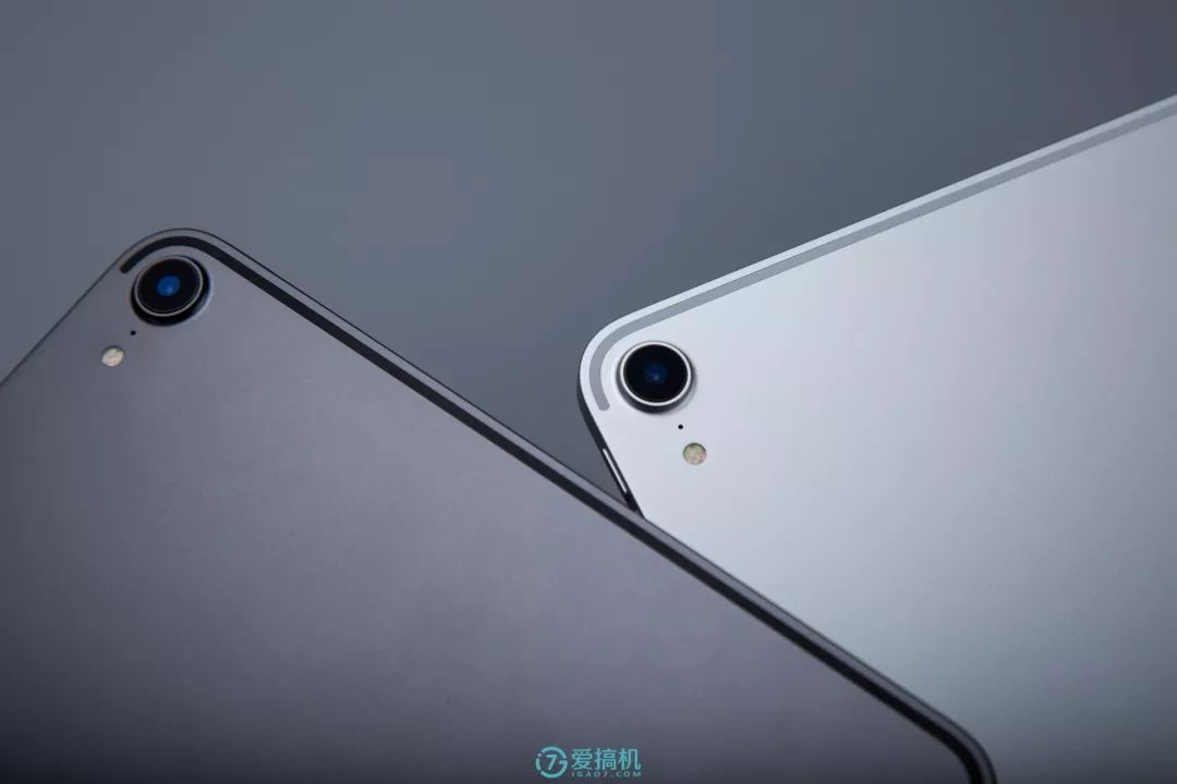 iPad Pro 11インチのアウトカメラ