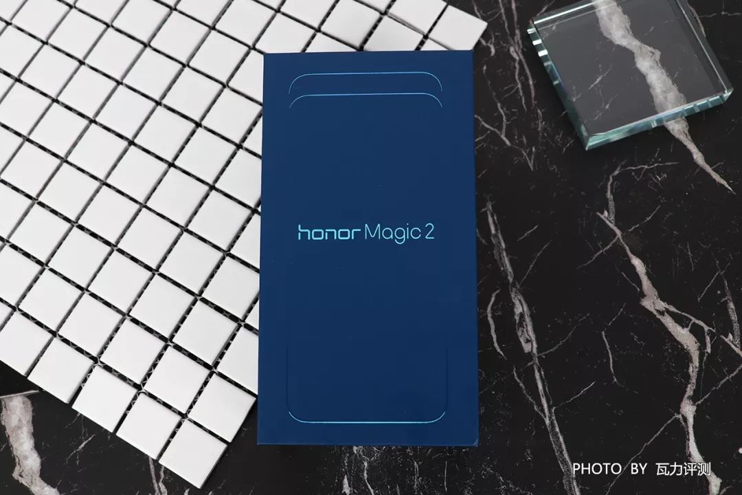 honor magic2 外観
