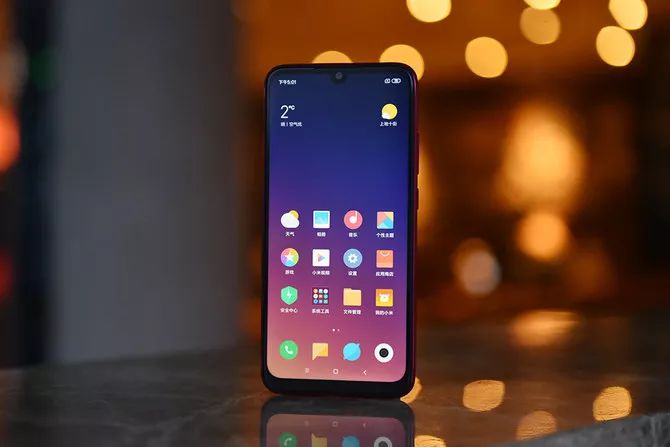 Red Mi Note7 のデザイン
