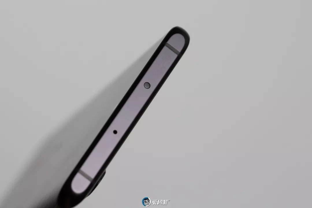 HUAWEI P30 Proの頂部