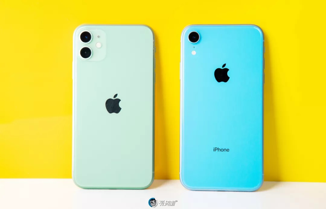 iPhone11の背面デザイン