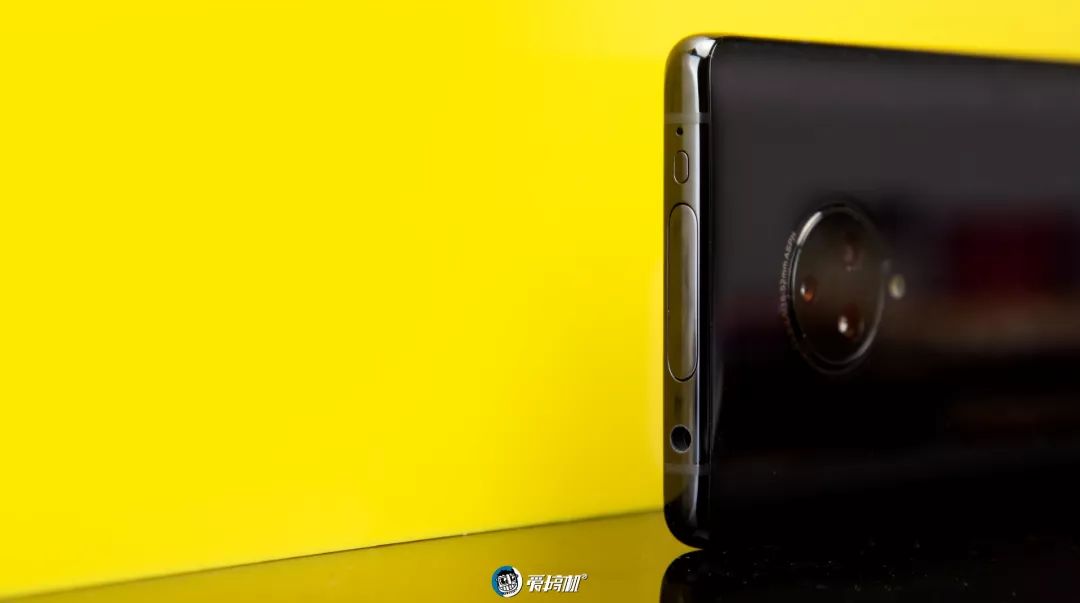 3.5mmのイヤホンジャック