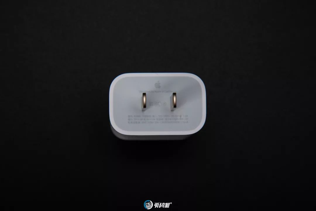 iPhone11　Pro　Max　充電アダプター