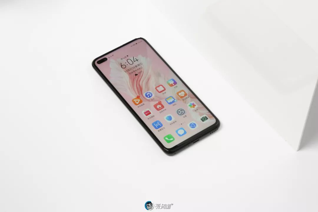 HONOR V30 Pro ディスプレイ