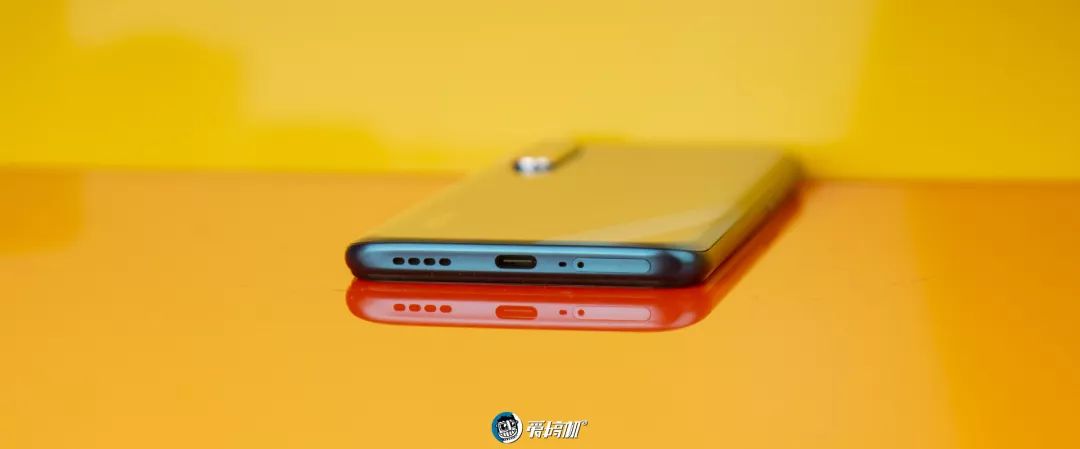 realme X50の外観デザイン