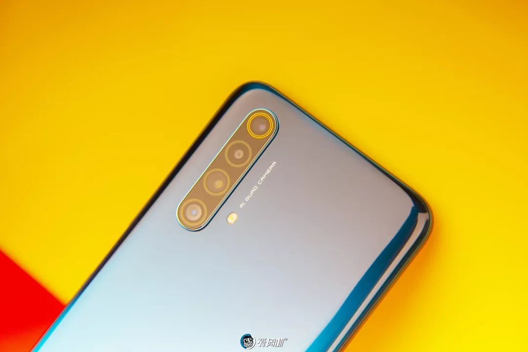 realme X50の外観デザイン