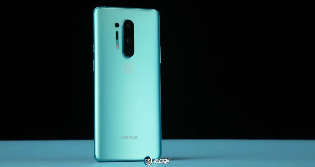 OnePlus 8 Proレビュー：真摯的なアップグレード作！？ | Amemobaの