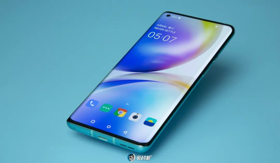 OnePlus 8 Proの液晶ディスプレイ｜OnePlus 8 Proレビュー